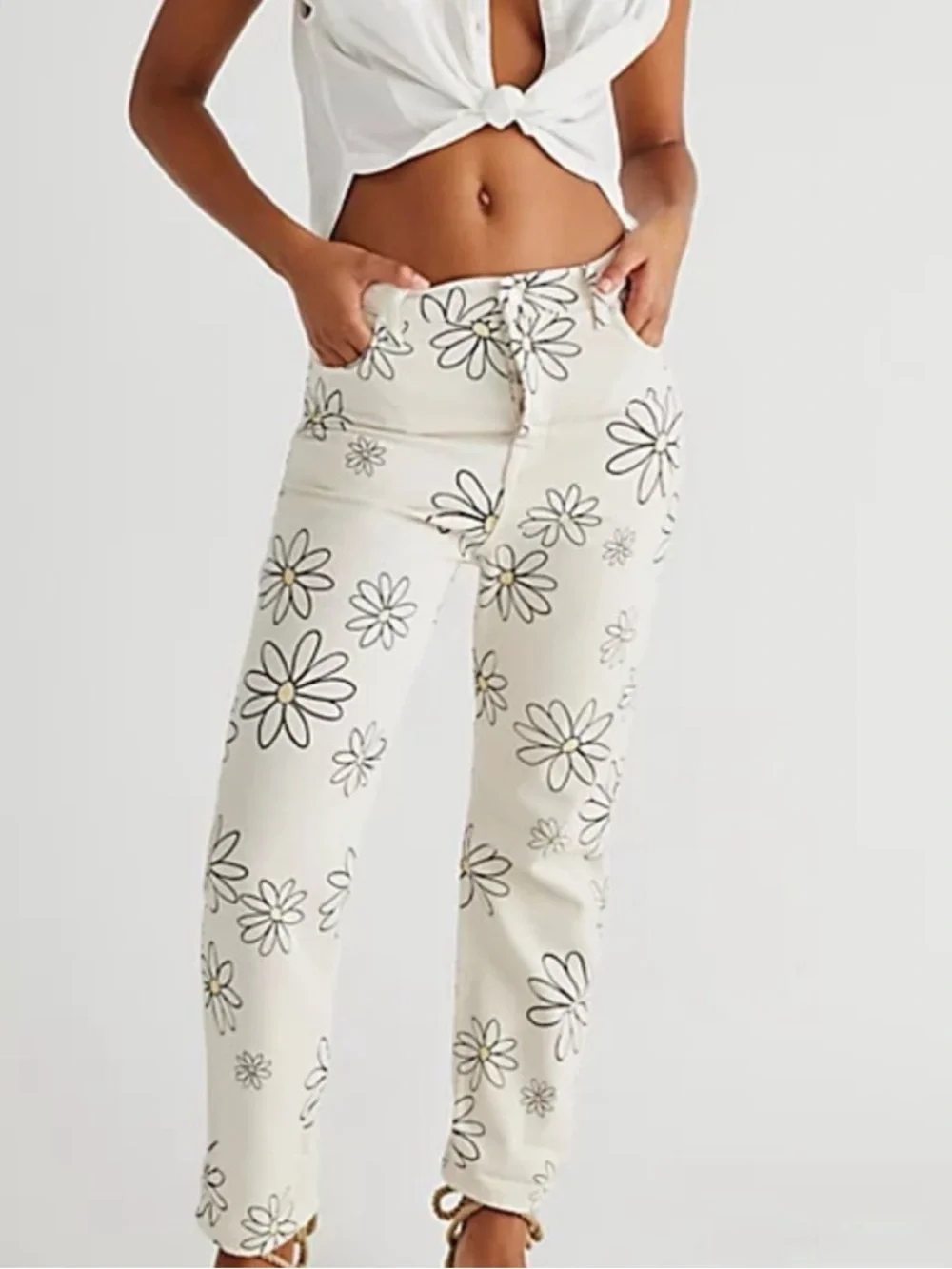 We The Free Daisy Print Mid Rise Button Fly Jean Size 26